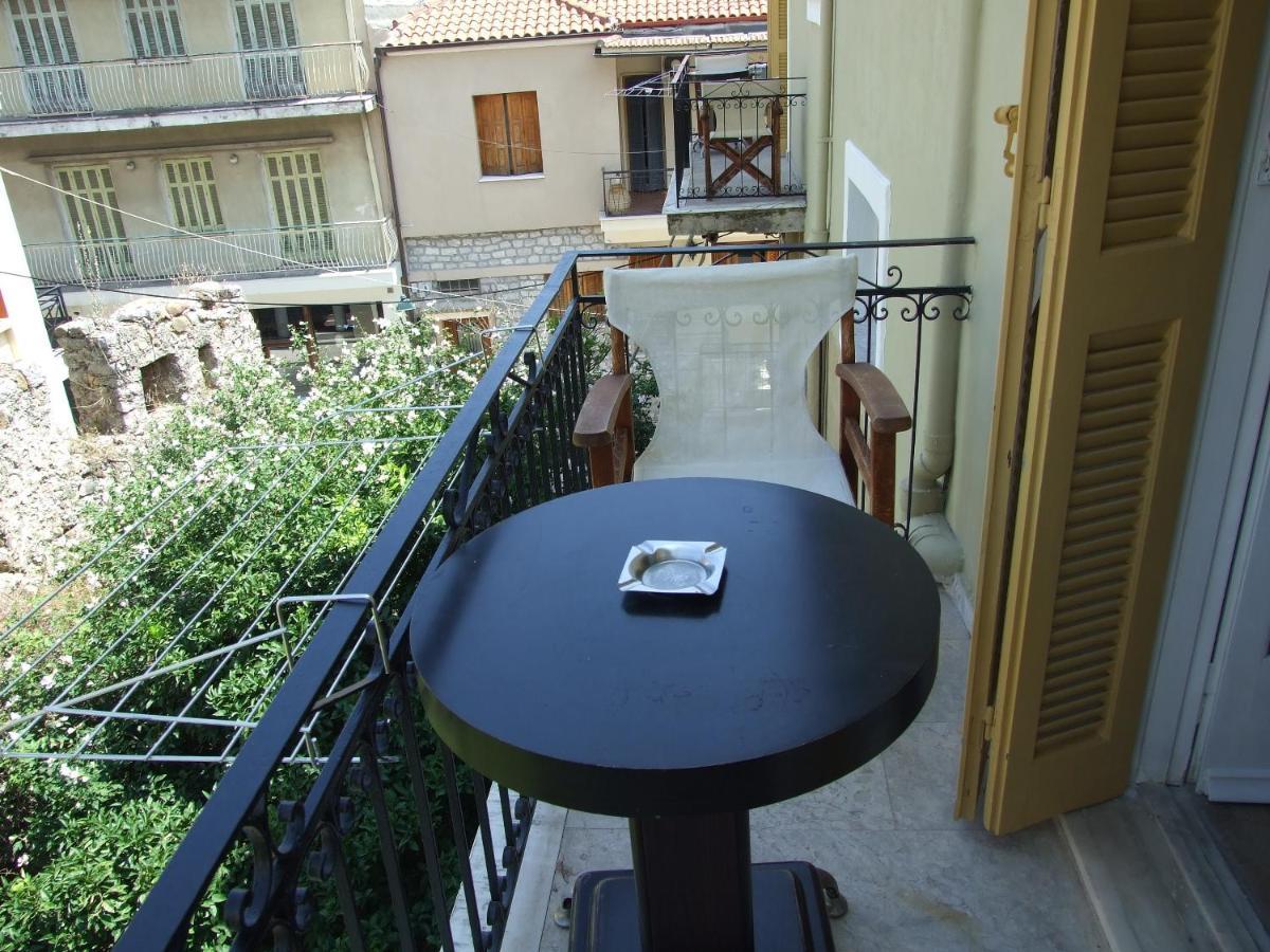 Nafpaktos Studio In Port Ιι Esterno foto